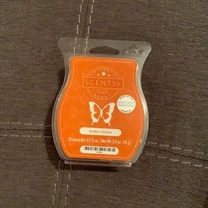 Scentsy Wax Bar | Amber Hollow